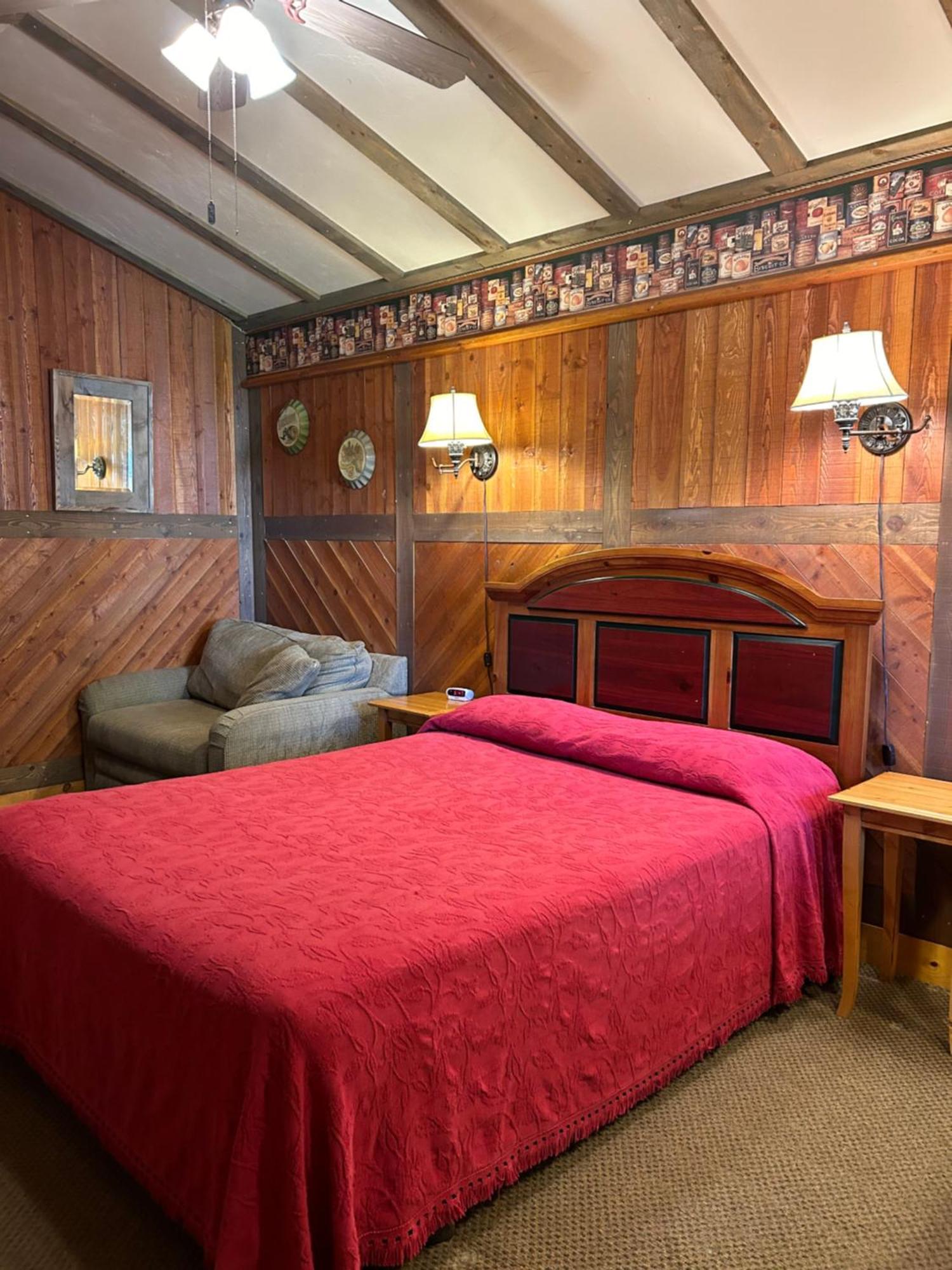 Moore'S Old Pine Inn Marysvale Eksteriør bilde